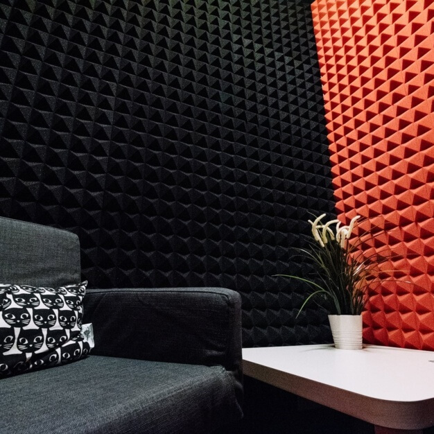 Breakout space for clients - West Common, The Workstation Holdings Ltd in Harpenden