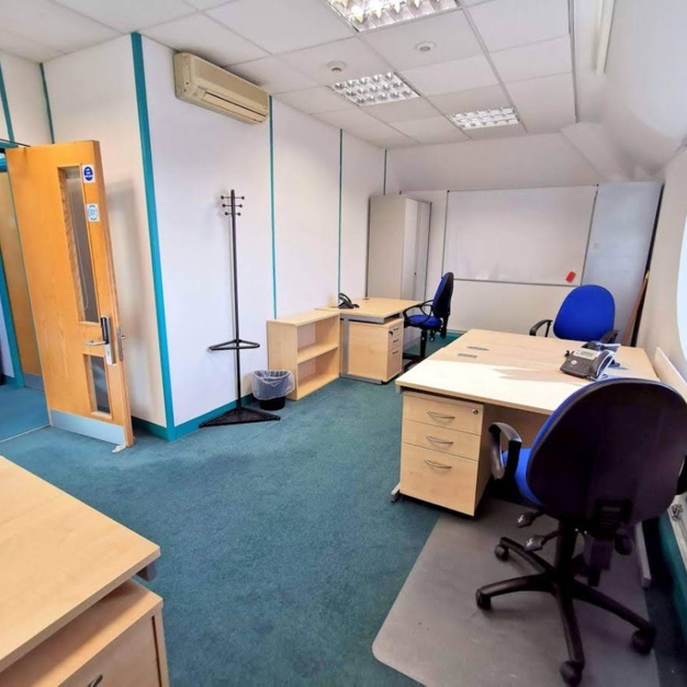 Private workspace in Paynes Park, Eastway Enterprise Centre (Hitchin)