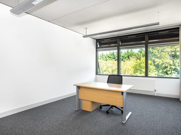 Dedicated workspace, Butterfield, Regus in Luton