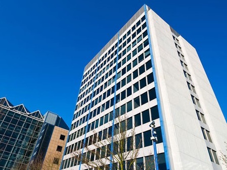 The building at High Street, Regus in Potters Bar
