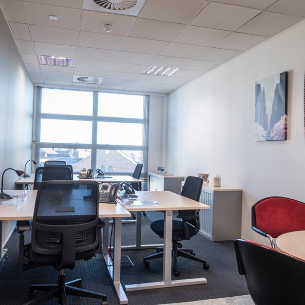 Private workspace in Park Road, Regus (Rickmansworth)
