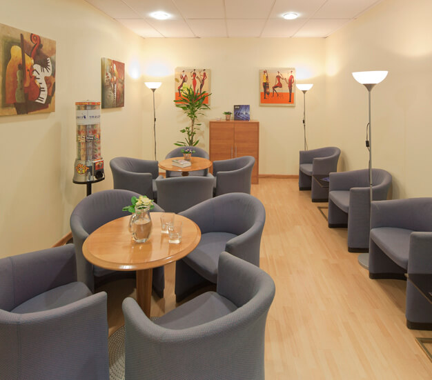 Breakout space for clients - Otterspool Way, Lenta in Watford