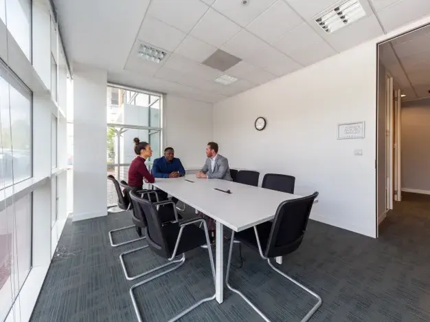Meeting room - Falcon Gate, Regus in Welwyn Garden City