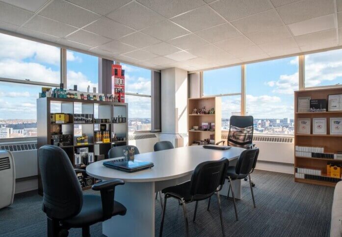 Meeting room - Charles Street, Omnia Offices in Leicester