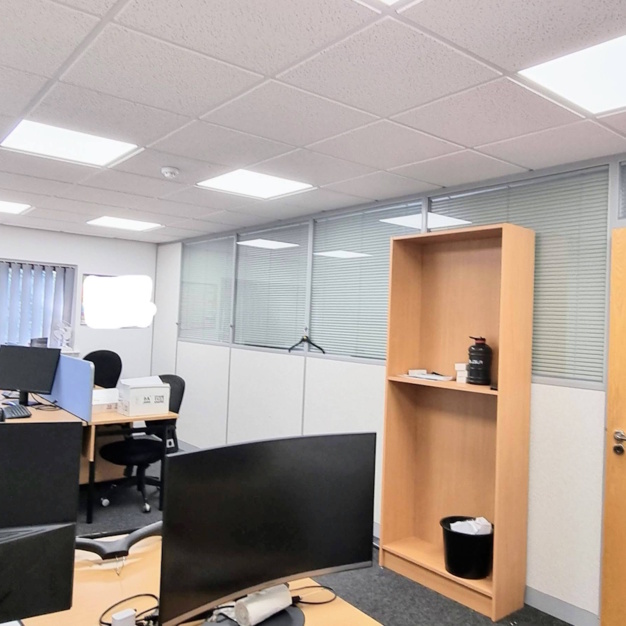 Your private workspace - Warren Park Way, Paintin Places Properties, Leicester