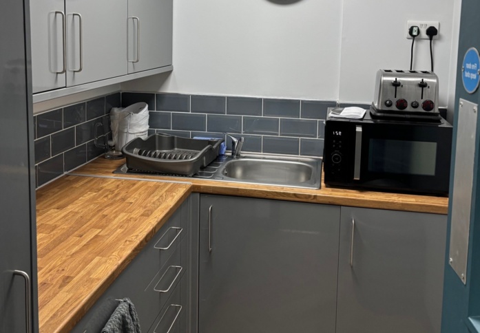 Kitchenette at Pelham Road, Vogue Investment Properties Ltd in Nottingham