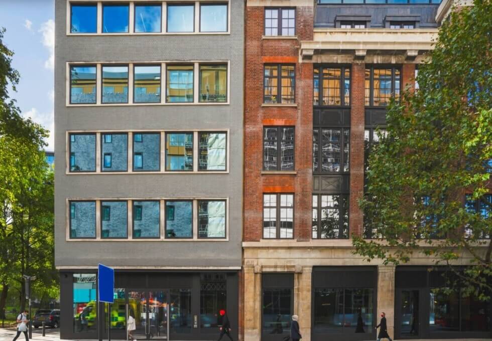 The building at Whitechapel Road, Runway East, Aldgate East