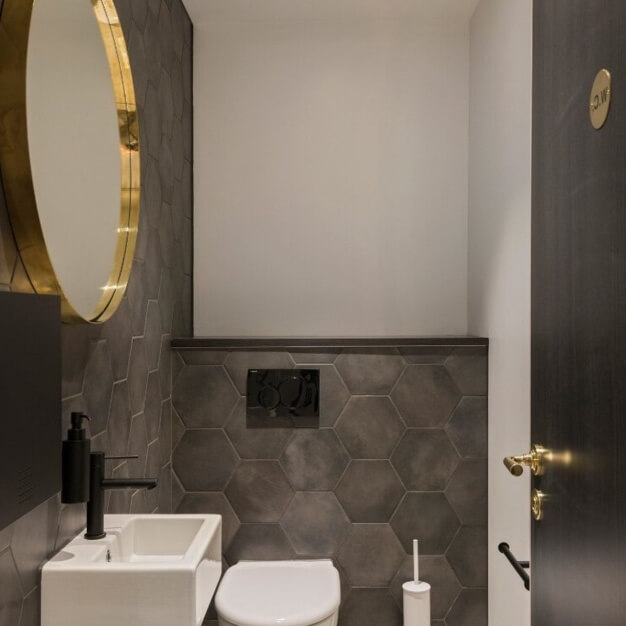 WC for clients - Alie Street, Business Cube in Aldgate