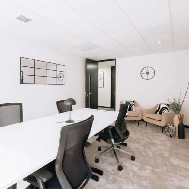Your private workspace, Jewry Street, One Avenue Group, Aldgate