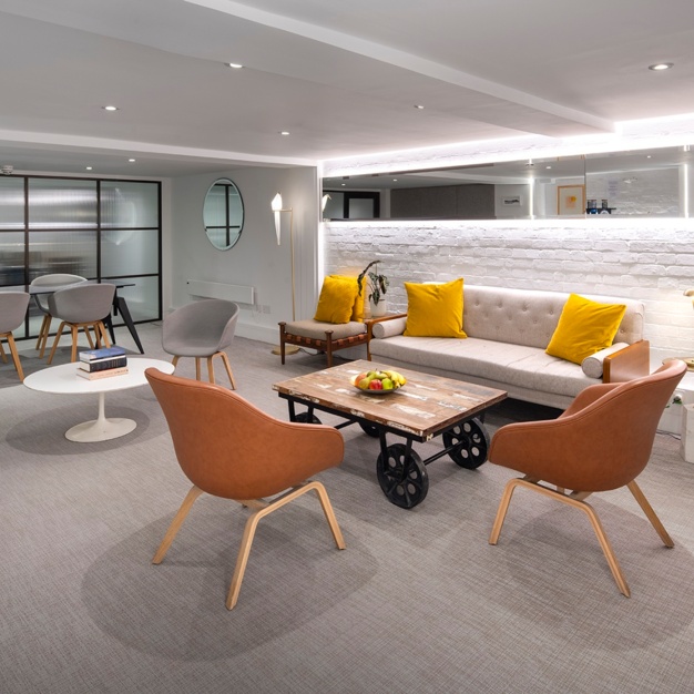 Breakout space in City Road, EC1 Offices (Angel)