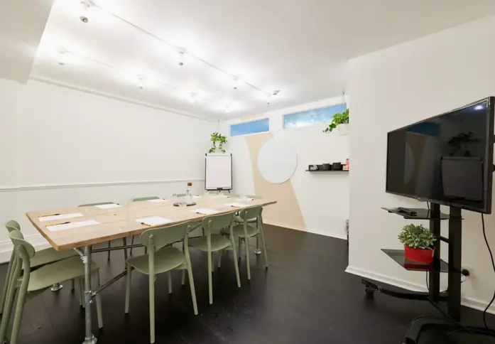 The meeting room at City Road, House of Creative London Ltd in Angel