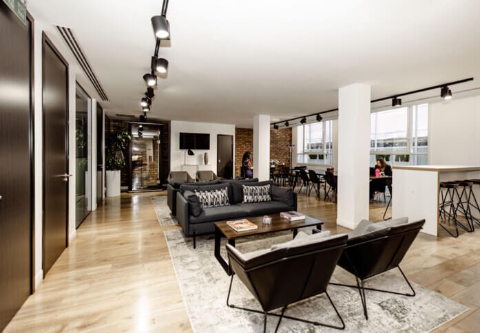 Breakout space for clients - Threadneedle Street, The Boutique Workplace Company in Bank