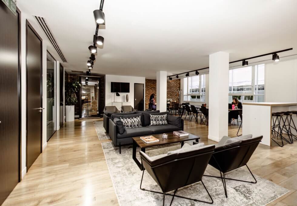 Breakout space for clients - Threadneedle Street, The Boutique Workplace Company in Bank