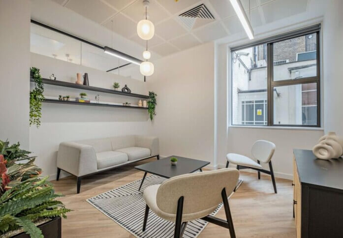 Dedicated breakout space for clients - Birchin Lane, INGLEBY TRICE in Bank