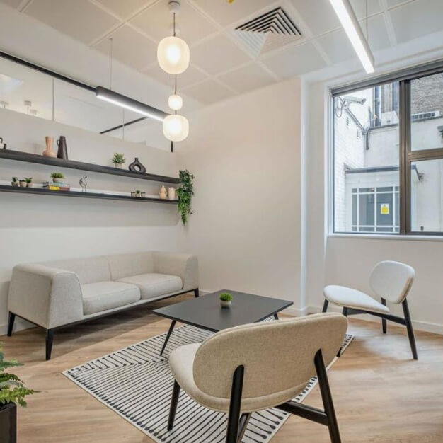 Dedicated breakout space for clients - Birchin Lane, INGLEBY TRICE in Bank