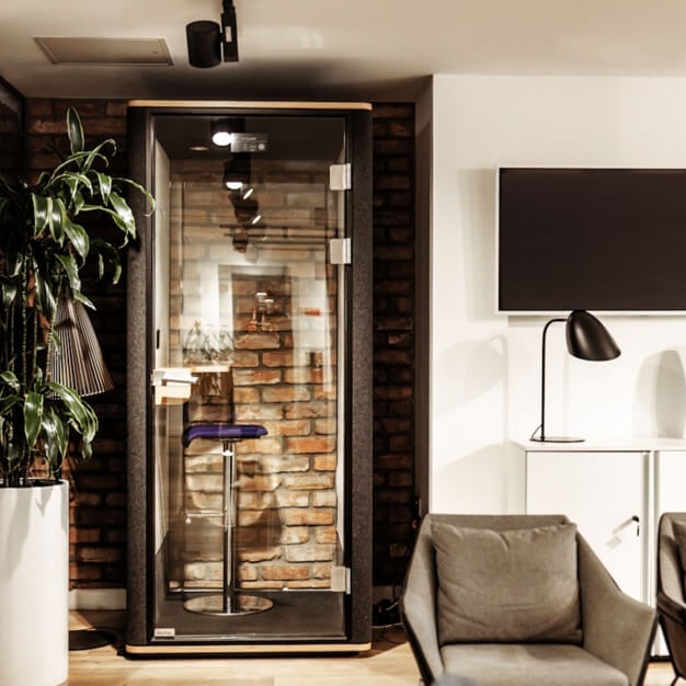 Phone booth in Threadneedle Street, The Boutique Workplace Company, Bank