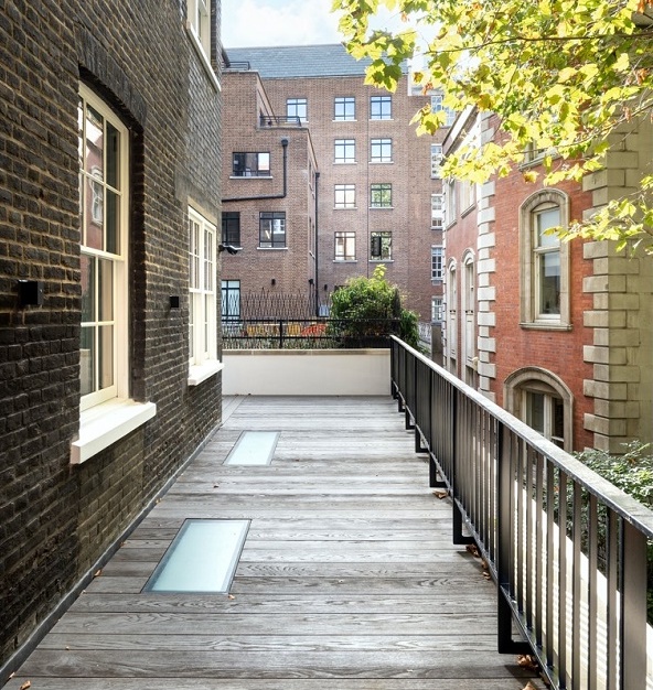 Roof terrace in Frederick's Place, Ingleby Trice, Bank