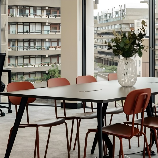 Dedicated workspace in Aldersgate Street, KNIGHT FRANK, Barbican