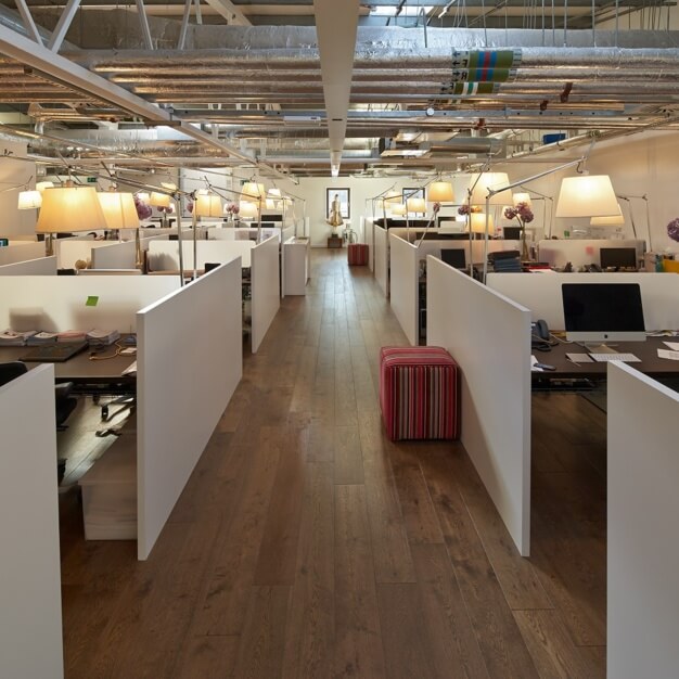 Communal Space - Silverthorne Road, Deskspace Offices Ltd in Battersea