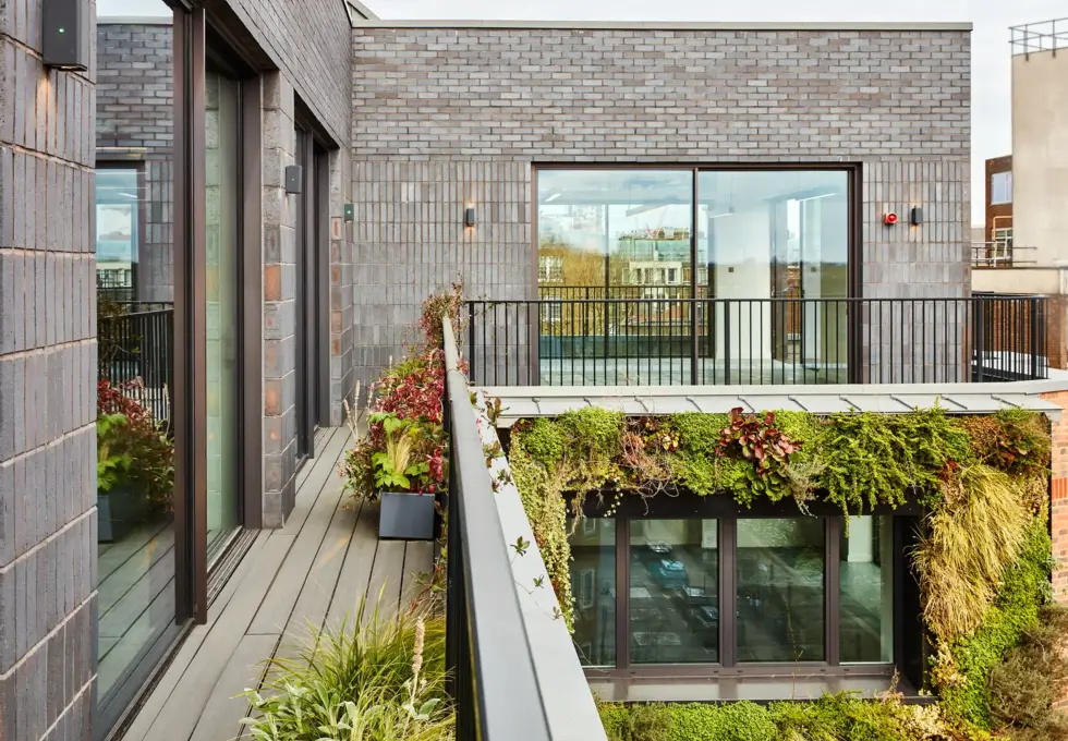 Balcony/terrace in Holbein Place, The Arterial Group Ltd (Belgravia)
