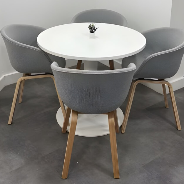 Breakout area at Grosvenor Gardens, Hubflow Ltd in Belgravia