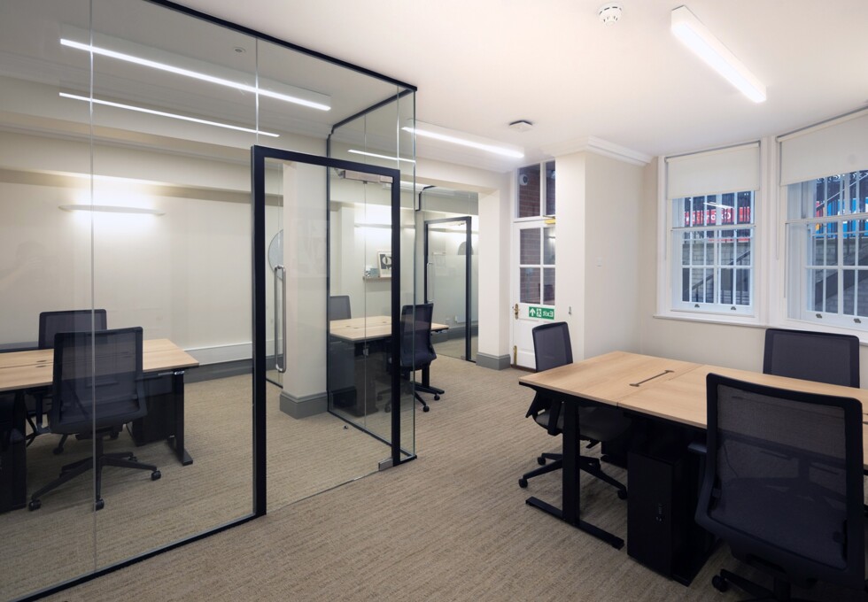 Dedicated workspace in Buckingham Palace Road, The Arterial Group Ltd, Belgravia