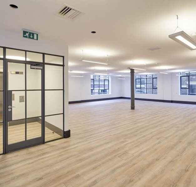 Unfurnished workspace at Ireland Yard, Kitt Technology Limited, Blackfriars