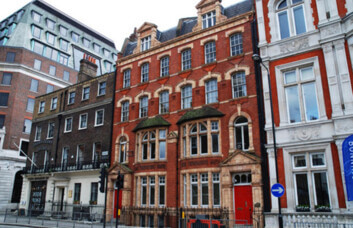 Building outside at Bloomsbury Square, Regus, Bloomsbury