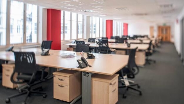 Private workspace in Bloomsbury Square, Regus (Bloomsbury)