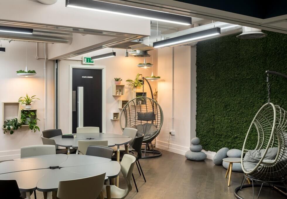 A breakout area in Long Lane, Uncommon, Borough