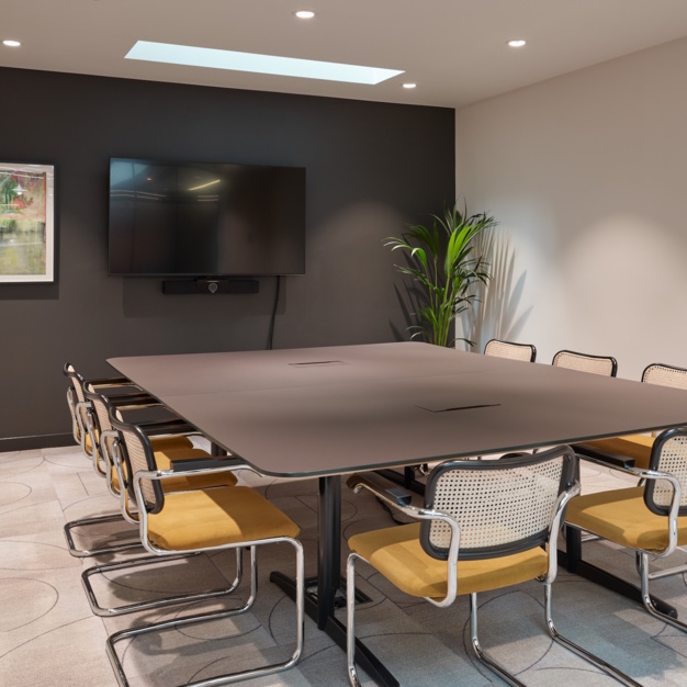 Boardroom at Borough High Street - Knowlemore Ltd in London