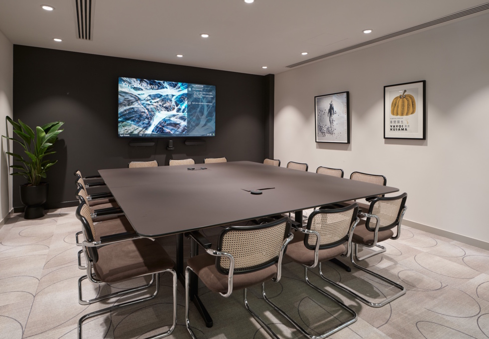 Boardroom at Borough High Street, Knowlemore Ltd in London