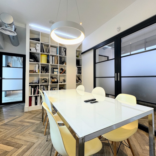 Boardroom at Marshalsea Road, Future Spaces in Borough