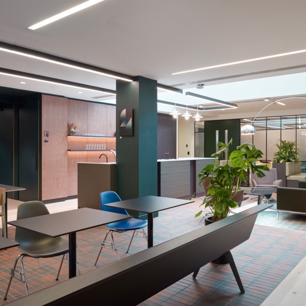 Breakout area at Borough High Street, Knowlemore Ltd