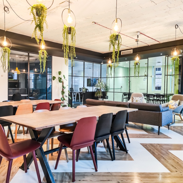 Breakout space for clients - Borough High Street, Co Work Space LLP in Borough