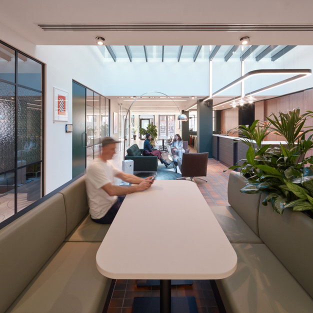 Breakout space for clients - Borough High Street, Knowlemore Ltd in Borough