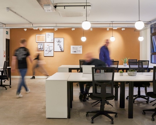 Dedicated workspace in Tabard Street, Situu, Borough
