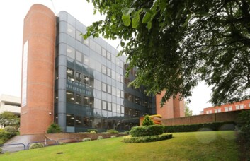 Building outside at Elmfield Park, Regus, Bromley