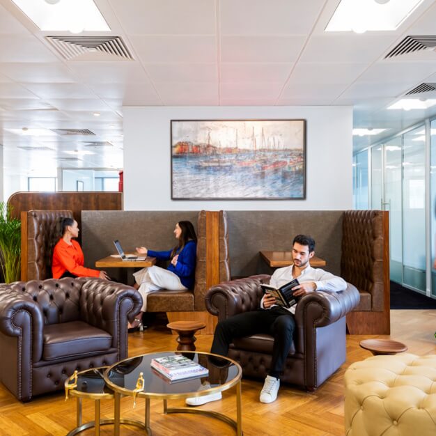 Breakout area at Bank Street, Serv Corp in Canary Wharf