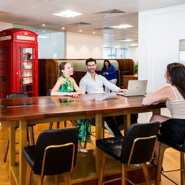 Breakout space for clients - Bank Street, Serv Corp in Canary Wharf