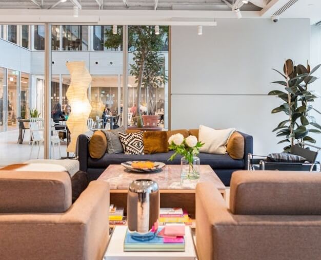 Client Breakout space - Churchill Place, WeWork in Canary Wharf