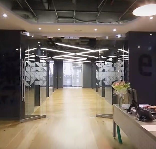 The reception at Canada Square, Level39 Ltd in Canary Wharf
