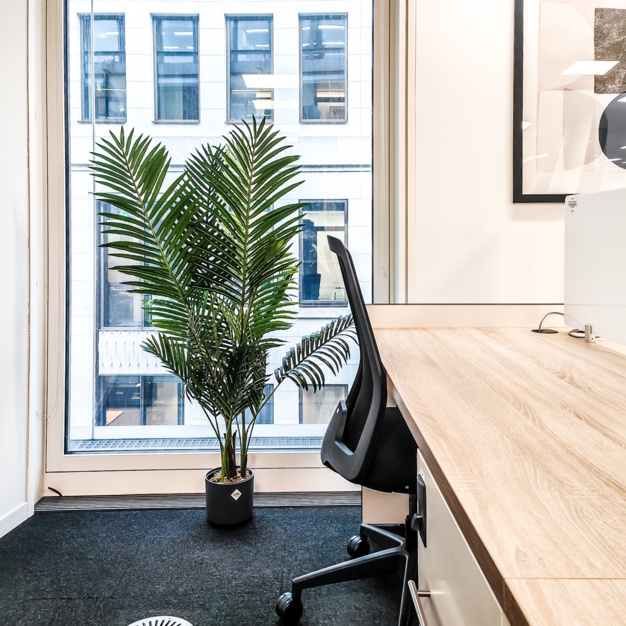Enjoy the communal space in Cannon Street, Co Work Space LLP in Cannon Street