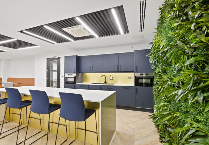 Breakout space for clients - Breams Buildings, Newman Offices Ltd in Chancery Lane