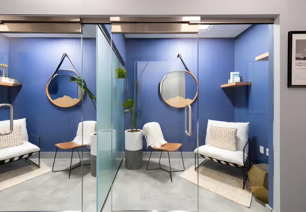 The Breakout area - Northumberland Avenue, Regus (Charing Cross)