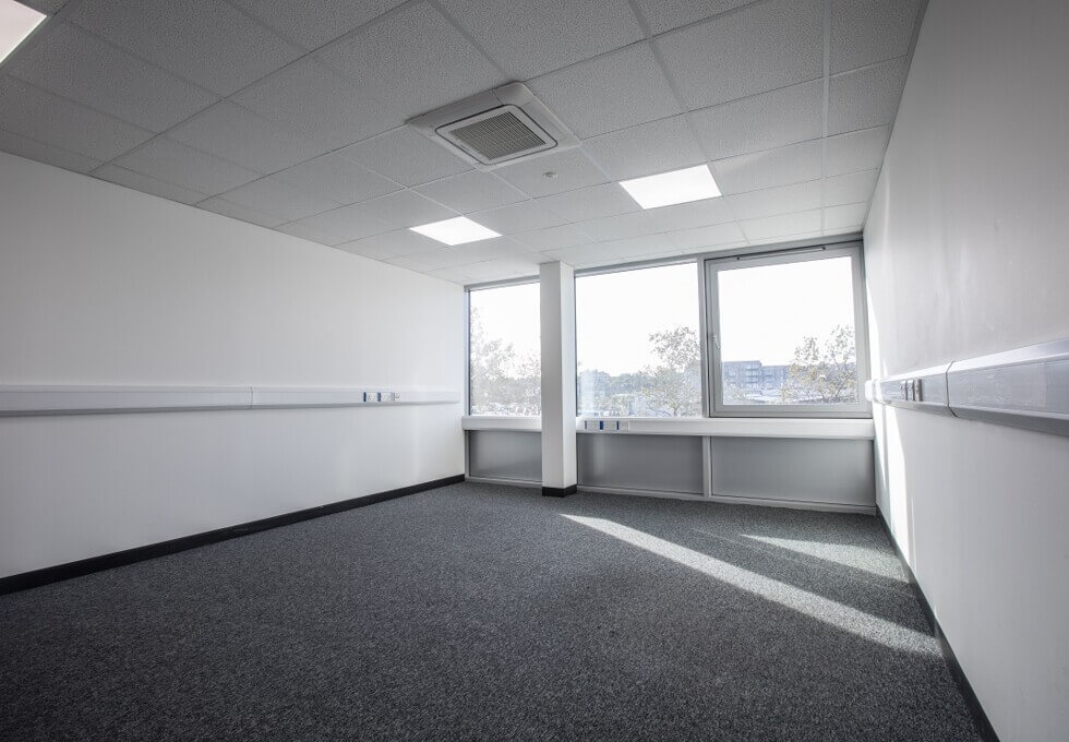 Unfurnished workspace, Bugsby's Way, Access Storage, Charlton