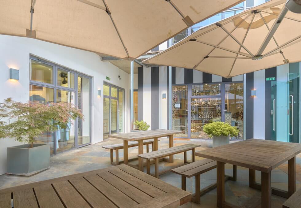 Outdoor space at Lots Road, Worlds End Studios Ltd in Chelsea Harbour