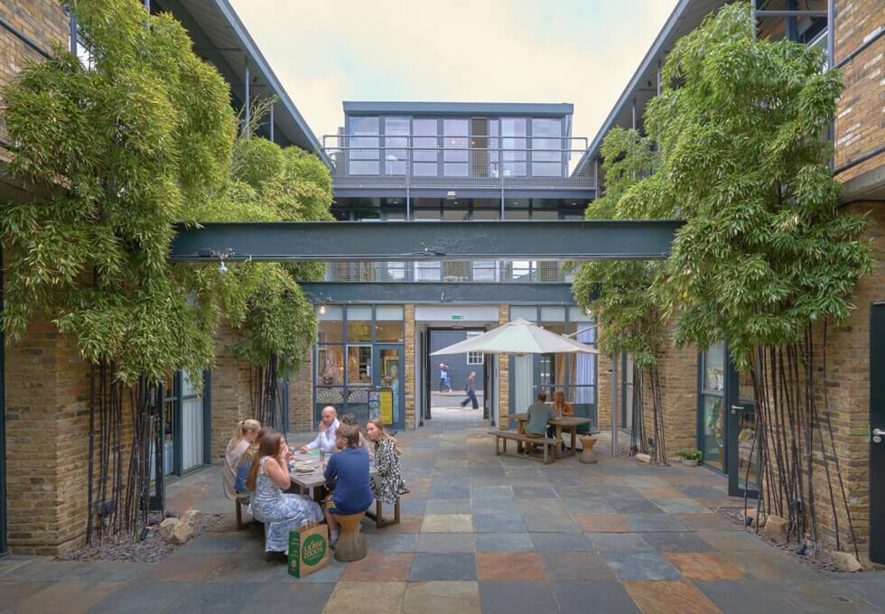 The outdoor area at Lots Road, Worlds End Studios Ltd in Chelsea Harbour