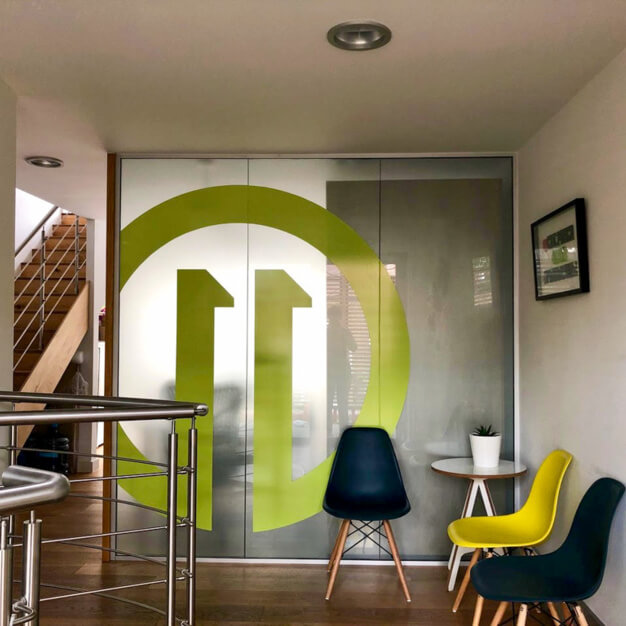 Client Breakout space - Turnham Green Terrace Mews, AxVP Ltd in Chiswick