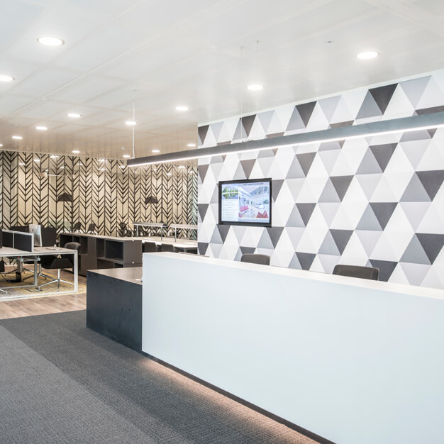 Reception at Chiswick High Road, Regus in Chiswick